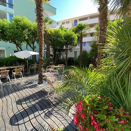 Apartment Family - Terrace - Parking - 4-5 People *
