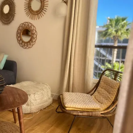Family - Terrace - Parking - 4-5 People *