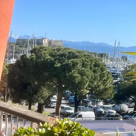 Family - Terrace - Parking - 4-5 People Apartment *